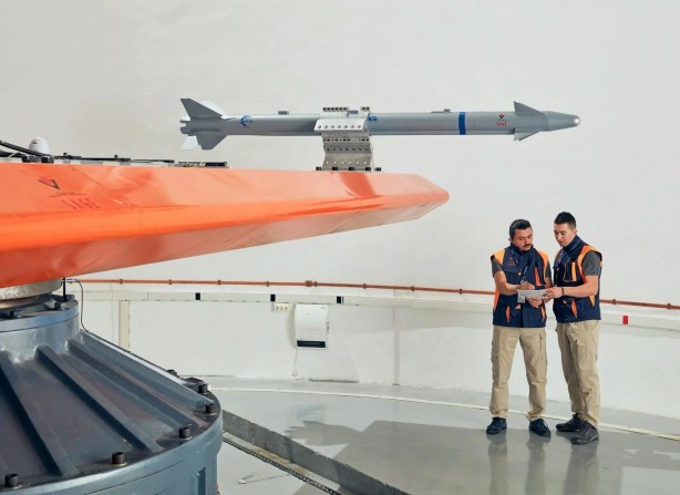 Foto - Tüm dünya panikte! Türkiye, balistik füzesi olan ülkeyle füze yapmaya başladı