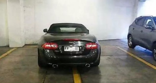 Foto - Tüm dünyadan çarpıcı kareler! Arabayı yanlış park etmenin bedeli