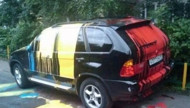 Foto - Tüm dünyadan çarpıcı kareler! Arabayı yanlış park etmenin bedeli