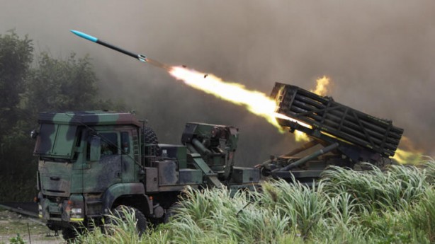 Foto - Tüm dünyanın yüreğini ağzına getiren görüntüler! Füzeleri ateşlediler