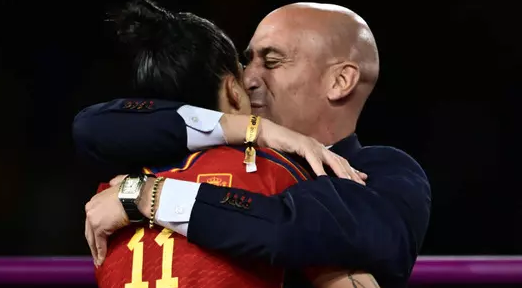 Foto - Tüm dünyaya böyle duyuruldu! O sapıkla ilgili şok iddia! Karar verildi...