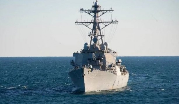 Foto - Tüm dünyaya duyurdular: ABD'ye ait 2 savaş gemisini vurduk