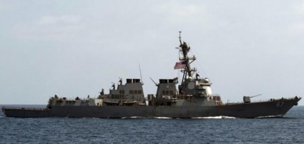 Foto - Tüm dünyaya duyurdular: ABD'ye ait 2 savaş gemisini vurduk