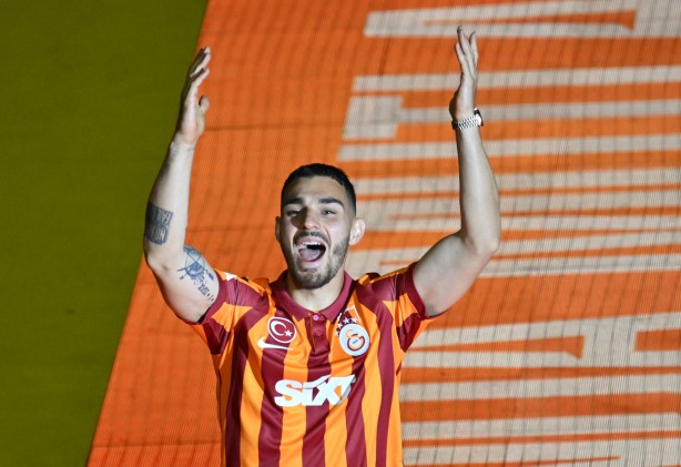 Foto - Tüm dünyaya ilan ettiler: Şampiyonluk gecesi rezalet patladı! Nelsson'un ailesine Kerem Demirbay'ın çocuğuna saldırmışlar!