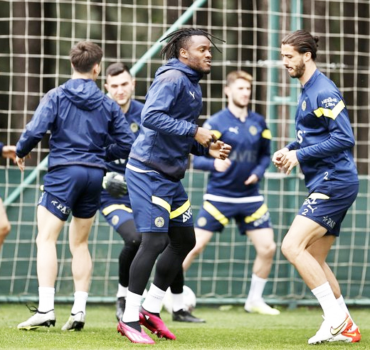 Foto - Tüm dünyayı şaşırtan açıklama! Duyurdular: İki dünya yıldızı Kadıköy'e geliyor...