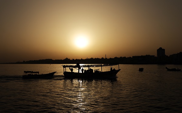 Foto - Tüm engellere rağmen Filistinli balıkçıların av mesaisi