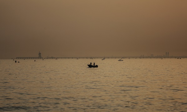 Foto - Tüm engellere rağmen Filistinli balıkçıların av mesaisi