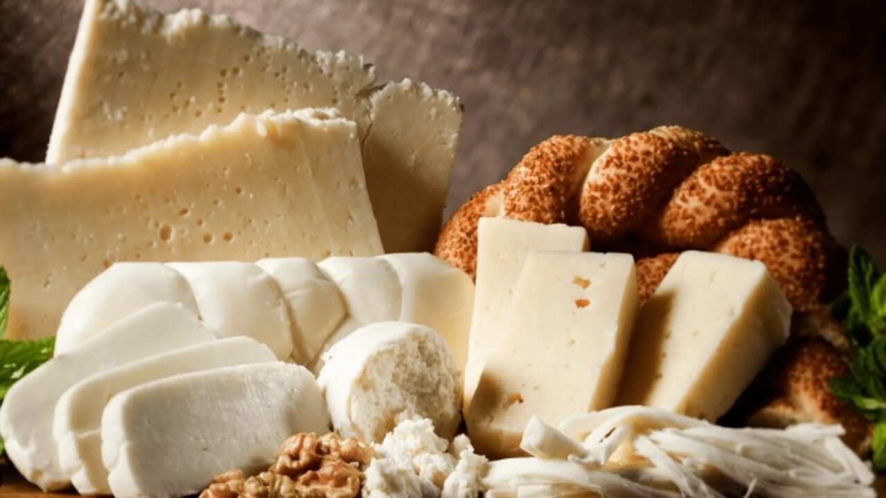 Tüm erkekleri ilgilendiren araştırma! O peynir türü sağlığınızdan edebilir