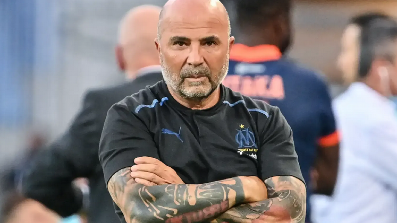 Tüm Fenerbahçeliler ayakta! Fenerbahçe bu iddiayı konuşuyor: Beklenmedik bir karar olsa gerek…