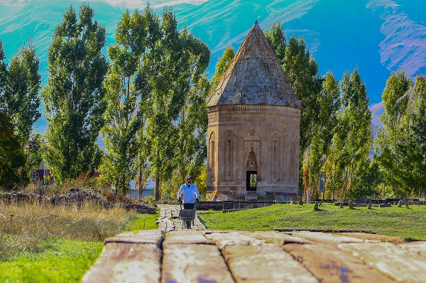 Foto - Tüm gözler bu mezarlığın üstünde