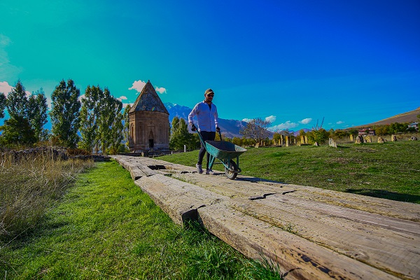 Foto - Tüm gözler bu mezarlığın üstünde