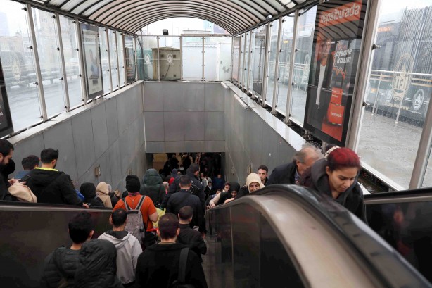 Foto - Tüm İstanbul'u şaşkına çeviren karar! Metrobüsler yetmiyor artık Ekrem İmamoğlu...