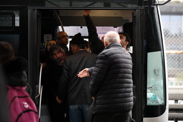 Foto - Tüm İstanbul'u şaşkına çeviren karar! Metrobüsler yetmiyor artık Ekrem İmamoğlu...