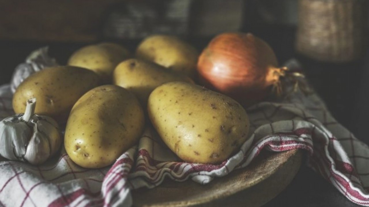 Foto - Tüm kış taze kalacak! Patateslerin filizlenmesini önleyen yöntem açıklandı