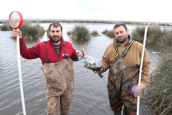 Foto - Tüm mahalle bu işi yapıyor! Ayda 10 bin lira kazanıyorlar