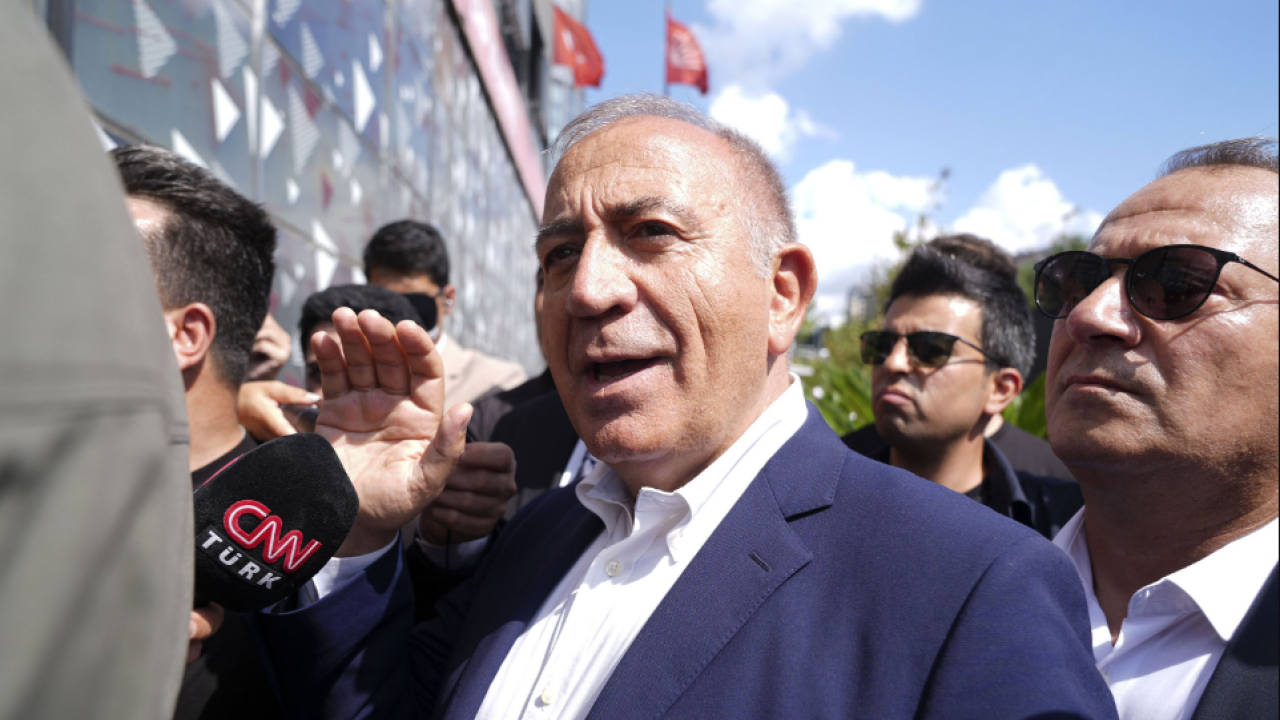 Foto - Tüm Türkiye ne yapacağını merak ediyordu! Gürsel Tekin, Kemal Kılıçdaroğlu ile ilgili kararını duyurdu