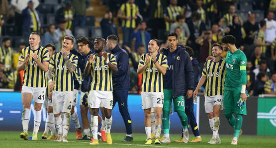 Foto - Tüm Türkiye saat 23.00'a kilitlendi! Ancak beklediğimizi alamadık!