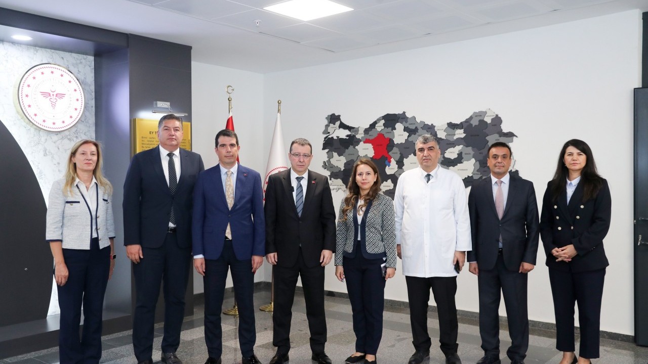 Tüm Türkiye’de hayata geçiyor: Hastane temizliğinde QR kod dönemi!