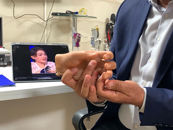 Foto - Tüm Türkiye'yi ağlatmıştı! 1 milyon lira kazanan Rabia’nın protezi o isimden