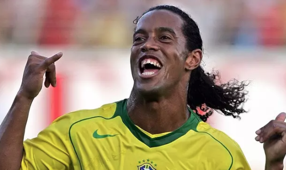Foto - Tüm ülkeyi şoke etti! Brezilya efsanesi Ronaldinho’dan olay açıklamalar! Dünya buna kilitlendi…