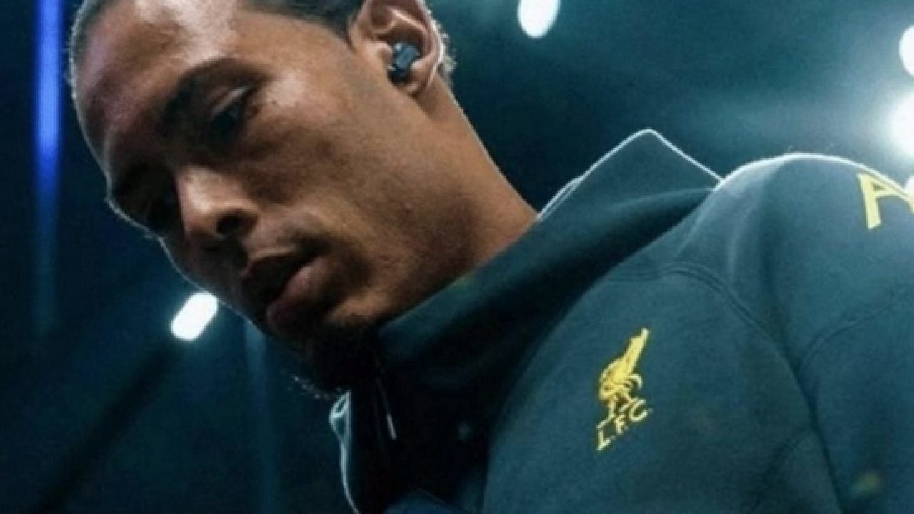 Tüm verilerini açıkladılar: Aslan van Dijk için bekleyecek: Tottenham bırakmıyor!