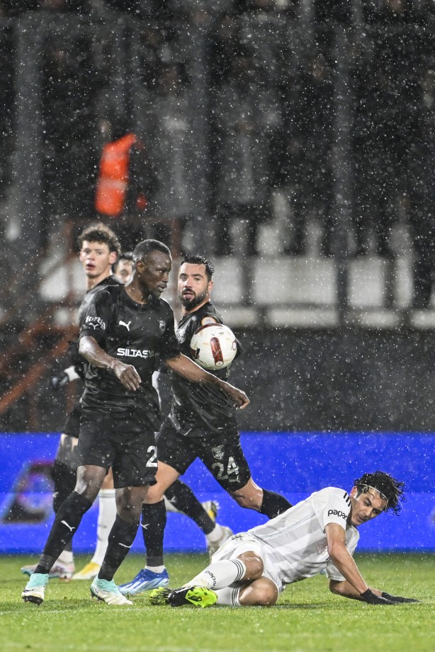 Foto - Tümer Metin’den Beşiktaş için kan donduracak sözler! Öyle bir eleştirdi ki… Hezimet sonrası!