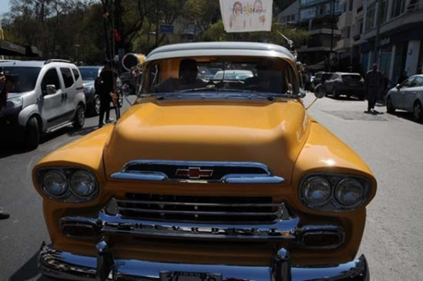 Foto - Tümer Metin'i bu arabayla görenler çok şaşırdı!