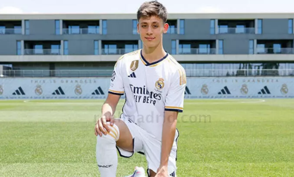 Foto - Tuncay Şanlı üstüne basa basa uyardı! Arda için çok konuşulacak iddia! İşte yeni yatırımı...