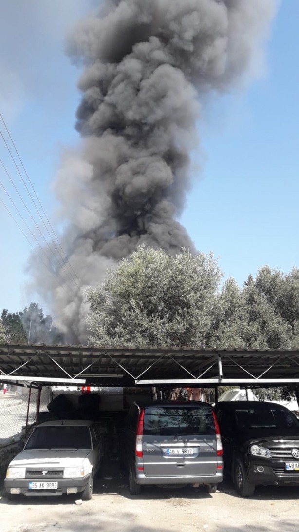 Foto - Tüpü çakmakla kontrol etti, olanlar oldu