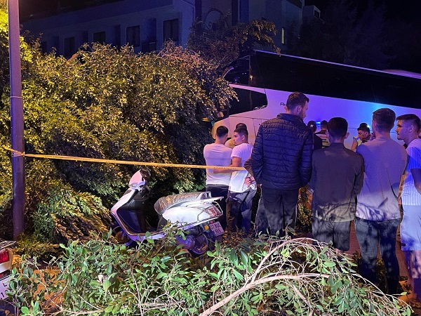 Foto - Tur otobüsünün sürücüsü feci şekilde can verdi