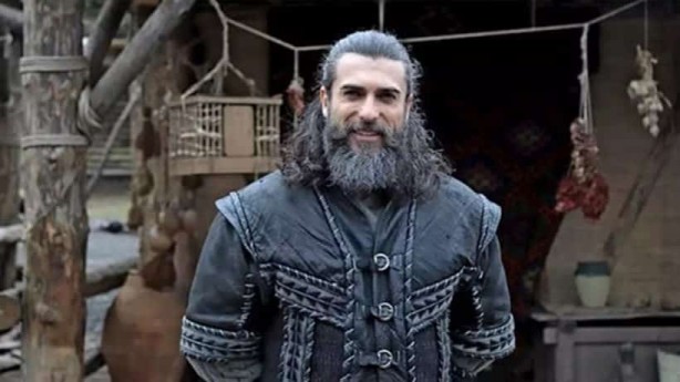 Foto - Turgut Alp Kuruluş Osman'a dönecek mi?