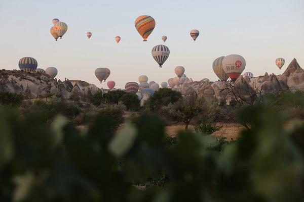 Foto - Turistler, Kapadokya'yı gökyüzünden keşfediyor