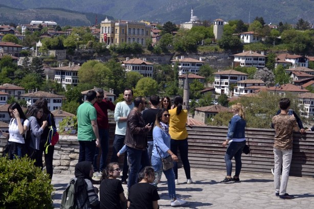Foto - Turistler Safranbolu'ya akın etti