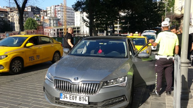Foto - Turistlerden Türk polisine ahlaksız teklif