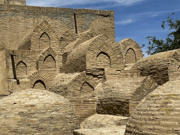 Foto - Turistlerin ilgisini çekiyor! Bu ülkede ölenler yüzyıllardır toprağın altına değil üstüne defnediliyor