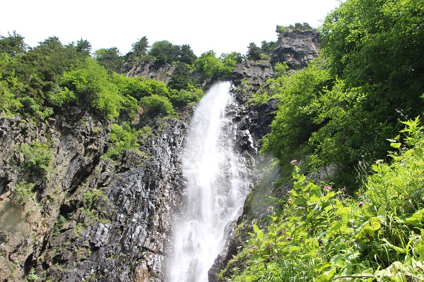 Foto - Turistlerin yeni gözdesi! 120 metreden akıyor