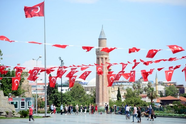 Foto - Turizmin başkentine Avrupalı turist akını
