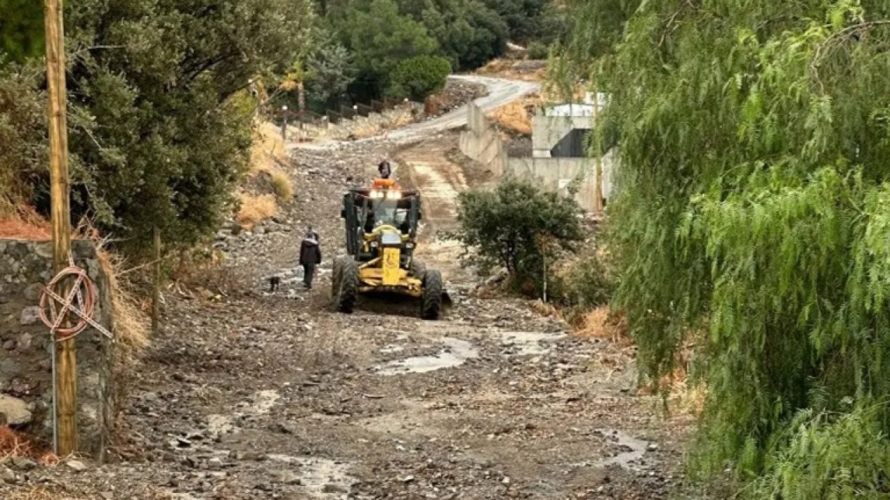 Foto - Turizmin başkentini sel bastı! Bütün ilçe sular altında kaldı!