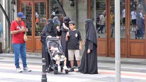 Foto - Turizmin patlamasıyla Karadeniz'e turist akını, kaçak tesisleşmeyi de beraberinde getirdi: Kaçak turizm tesis oranı 2 yılda 51 kat arttı