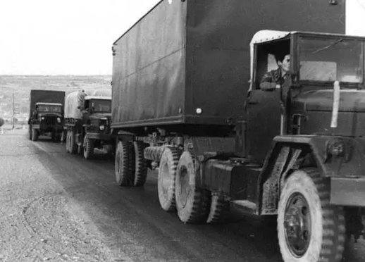 Foto - Türk askerini böyle karşılamışlardı! İşte tüm dünyanın konuştuğu o kare