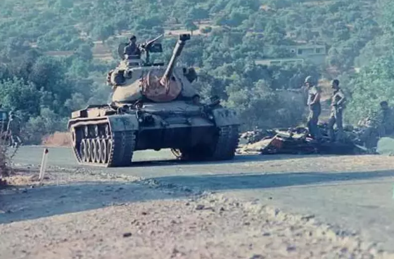 Foto - Türk askerini böyle karşılamışlardı! İşte tüm dünyanın konuştuğu o kare