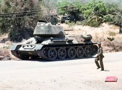 Foto - Türk askerini böyle karşılamışlardı! İşte tüm dünyanın konuştuğu o kare