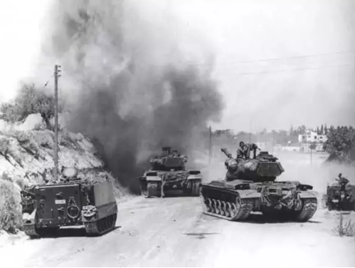 Foto - Türk askerini böyle karşılamışlardı! İşte tüm dünyanın konuştuğu o kare