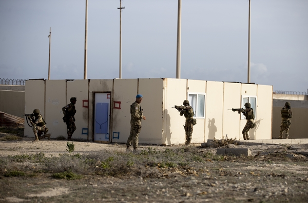 Foto - Türk askerleri eğitiyor! Düşmana korku salıyorlar