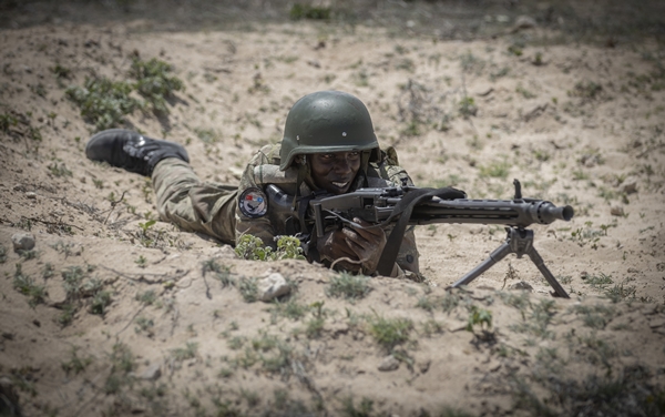 Foto - Türk askerleri eğitiyor! Düşmana korku salıyorlar