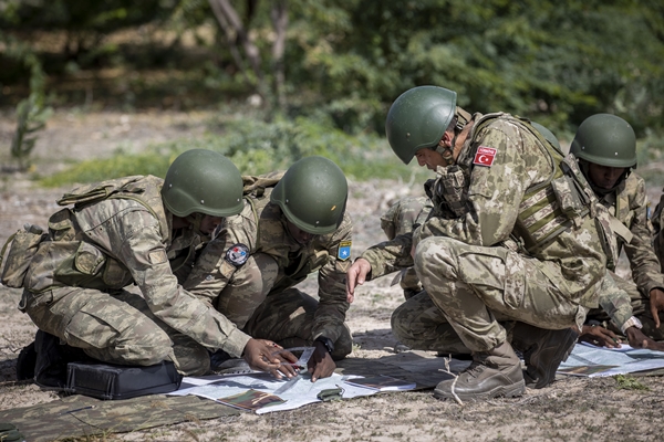Foto - Türk askerleri eğitiyor! Düşmana korku salıyorlar