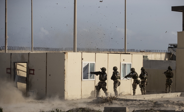 Foto - Türk askerleri eğitiyor! Düşmana korku salıyorlar