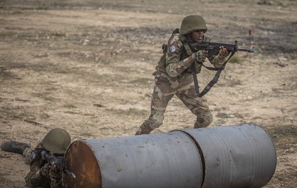 Foto - Türk askerleri eğitiyor! Düşmana korku salıyorlar