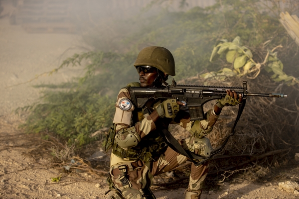 Foto - Türk askerleri eğitiyor! Düşmana korku salıyorlar