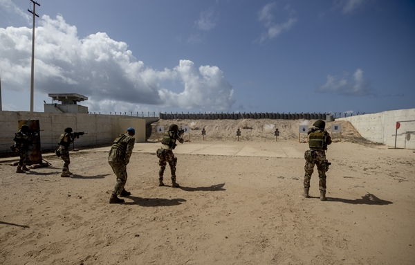 Foto - Türk askerleri eğitiyor! Düşmana korku salıyorlar